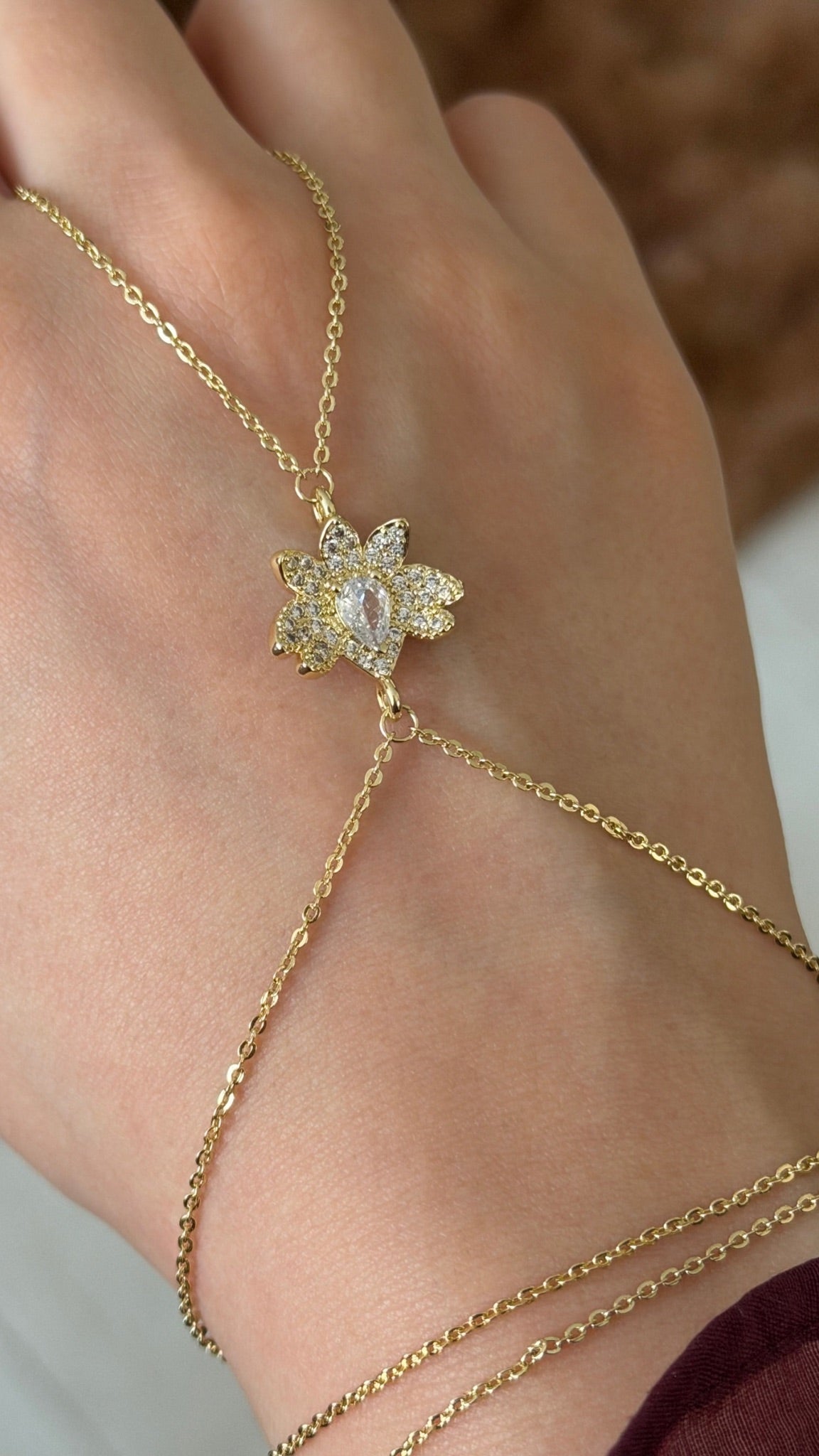 Lotus Blossom Damla Taşlı Çiçek Şahmeran
