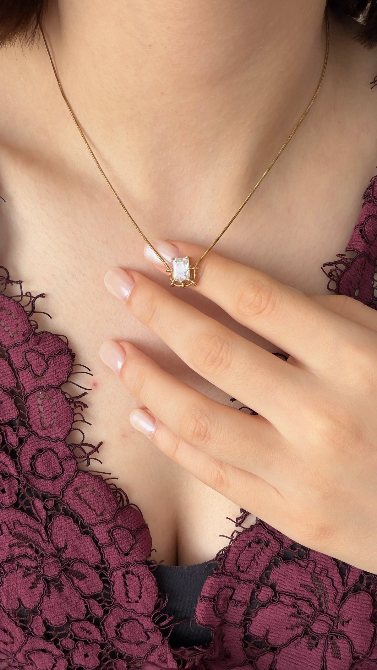 Emerald Cut Baget Tek Taş Kolye